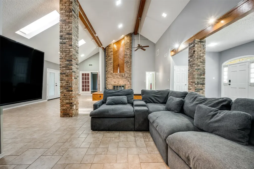 2144 Savannah Trail Denton TX 76205
