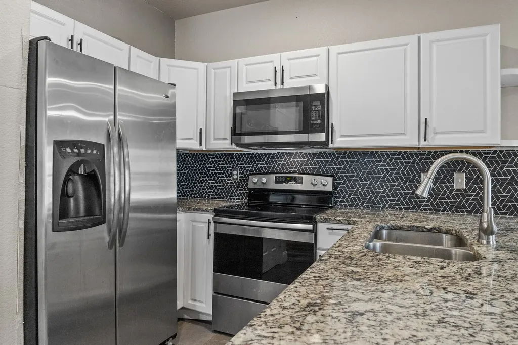 850 E Harvey Avenue Fort Worth TX 76104