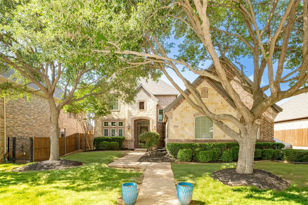 North Richland Hills TX, 7913 Forest View Court