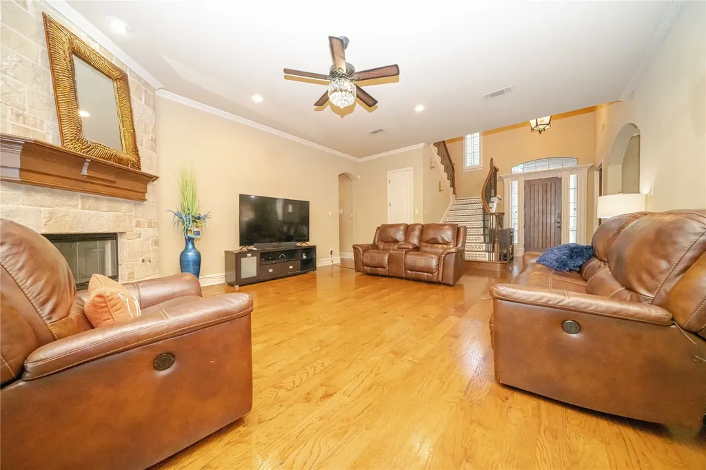 7913 Forest View Court North Richland Hills TX 76182