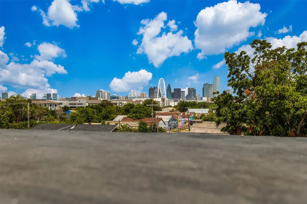 809 Bayonne Street Dallas TX 75212