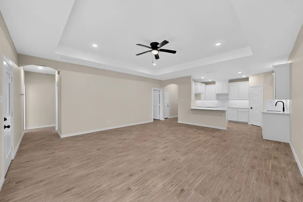 724 N Clements Street Gainesville TX 76240
