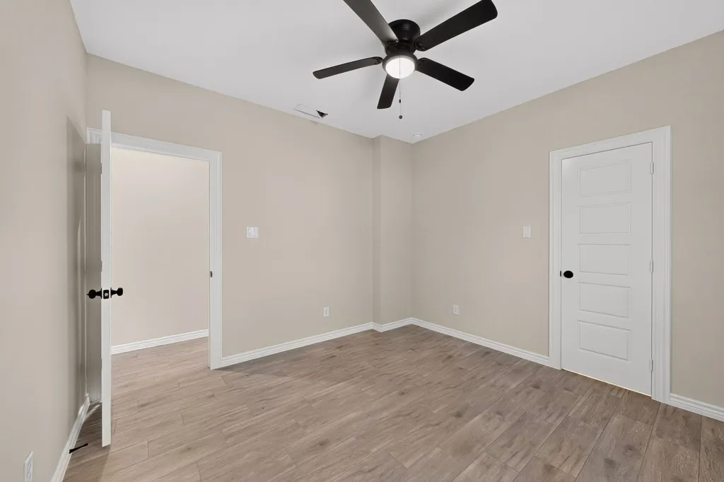 724 N Clements Street Gainesville TX 76240