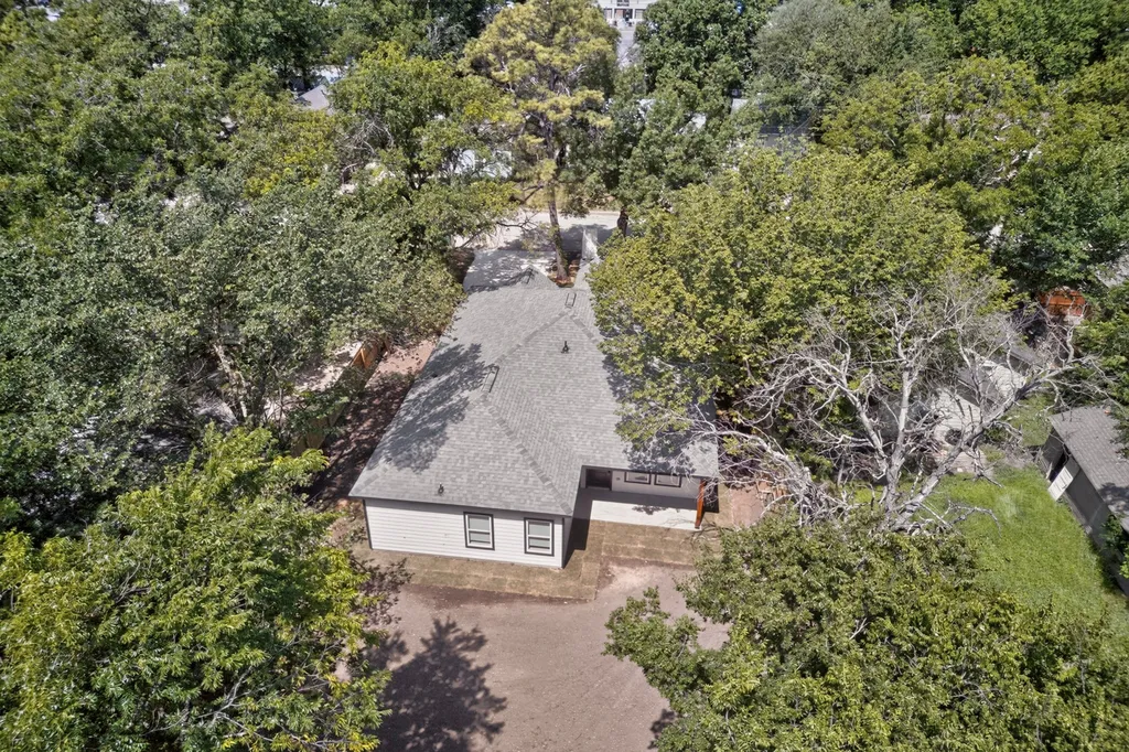 724 N Clements Street Gainesville TX 76240