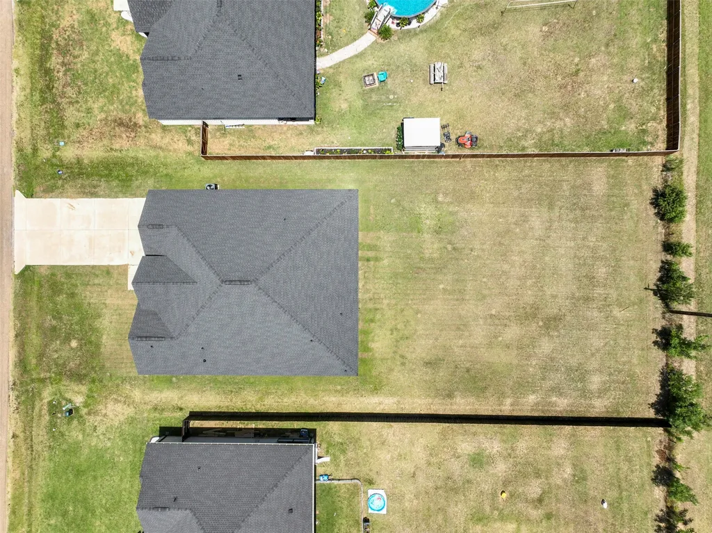 2107 Cole Street Mabank TX 75147