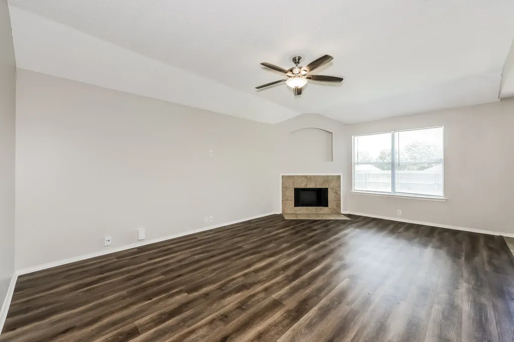 1600 Shady Shores Drive Glenn Heights TX 75154