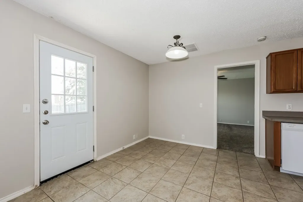 1600 Shady Shores Drive Glenn Heights TX 75154