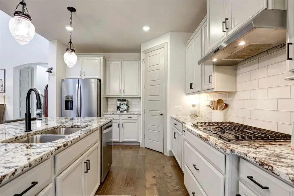 11490 Misty Ridge Drive Flower Mound TX 76262