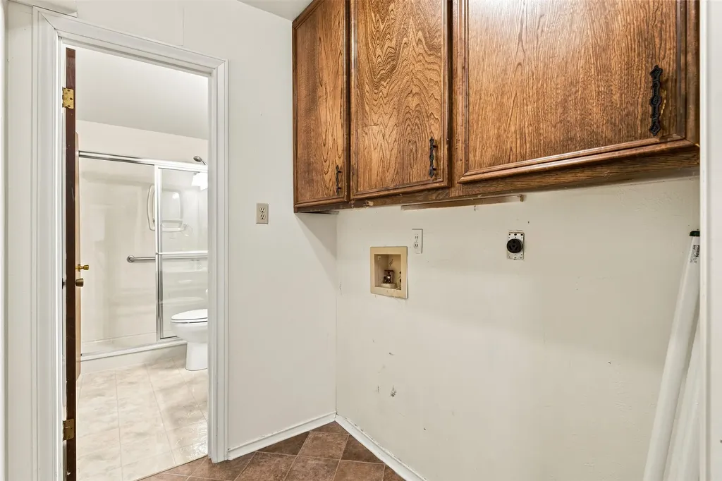 708 Fonville Drive Marlin TX 76661
