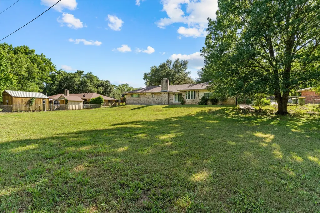 708 Fonville Drive Marlin TX 76661