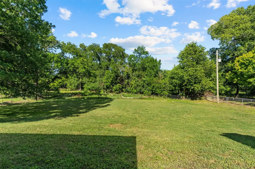 708 Fonville Drive Marlin TX 76661