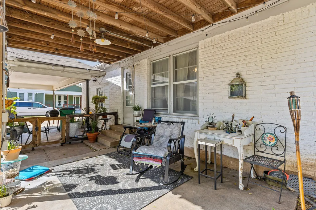 413 S Tyler Street Mcgregor TX 76657