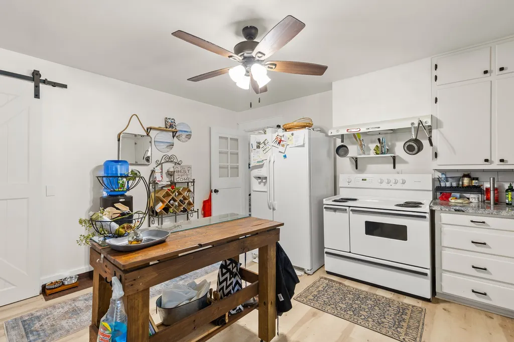 413 S Tyler Street Mcgregor TX 76657
