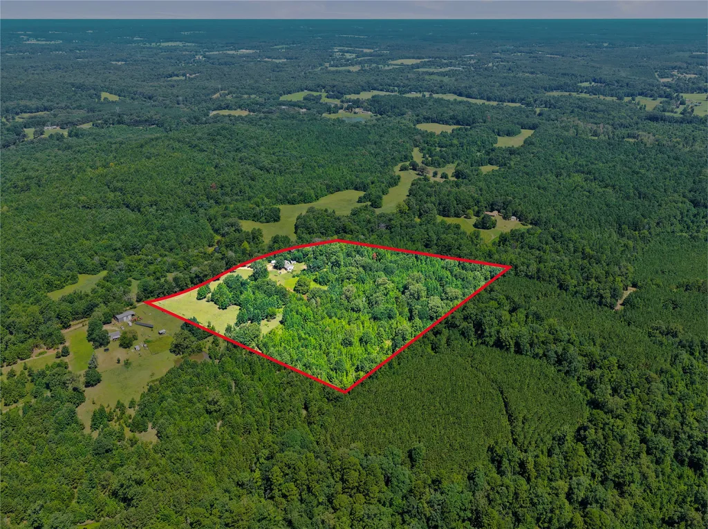 1710 County Road 2928 Hughes Springs TX 75656