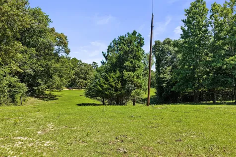 1710 County Road 2928 Hughes Springs TX 75656