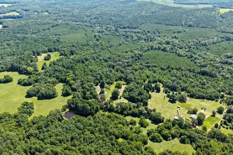 1710 County Road 2928 Hughes Springs TX 75656