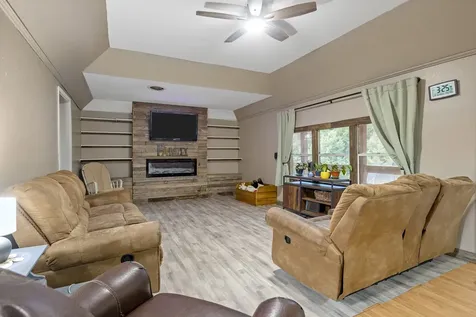 1710 County Road 2928 Hughes Springs TX 75656