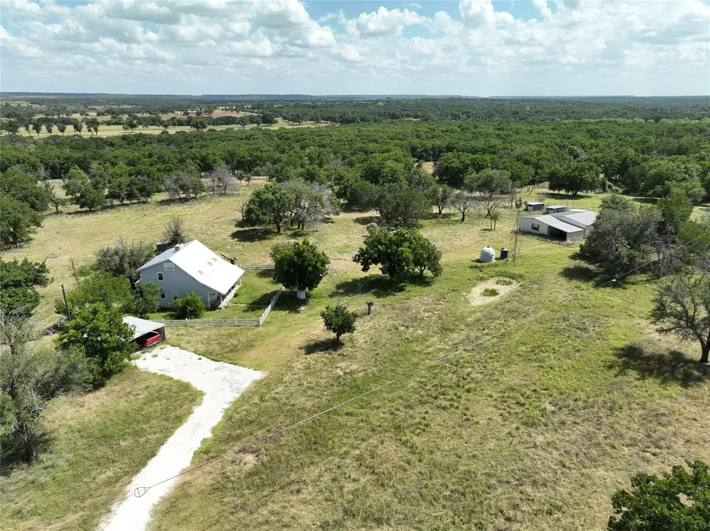 895 County Road 2480 Hico TX 76457