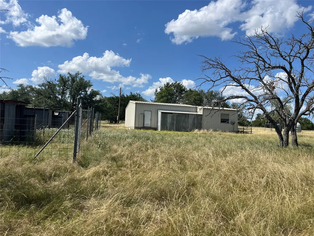 895 County Road 2480 Hico TX 76457