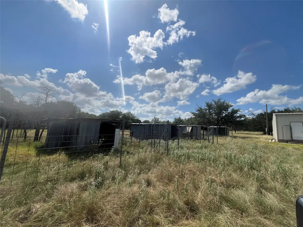 895 County Road 2480 Hico TX 76457