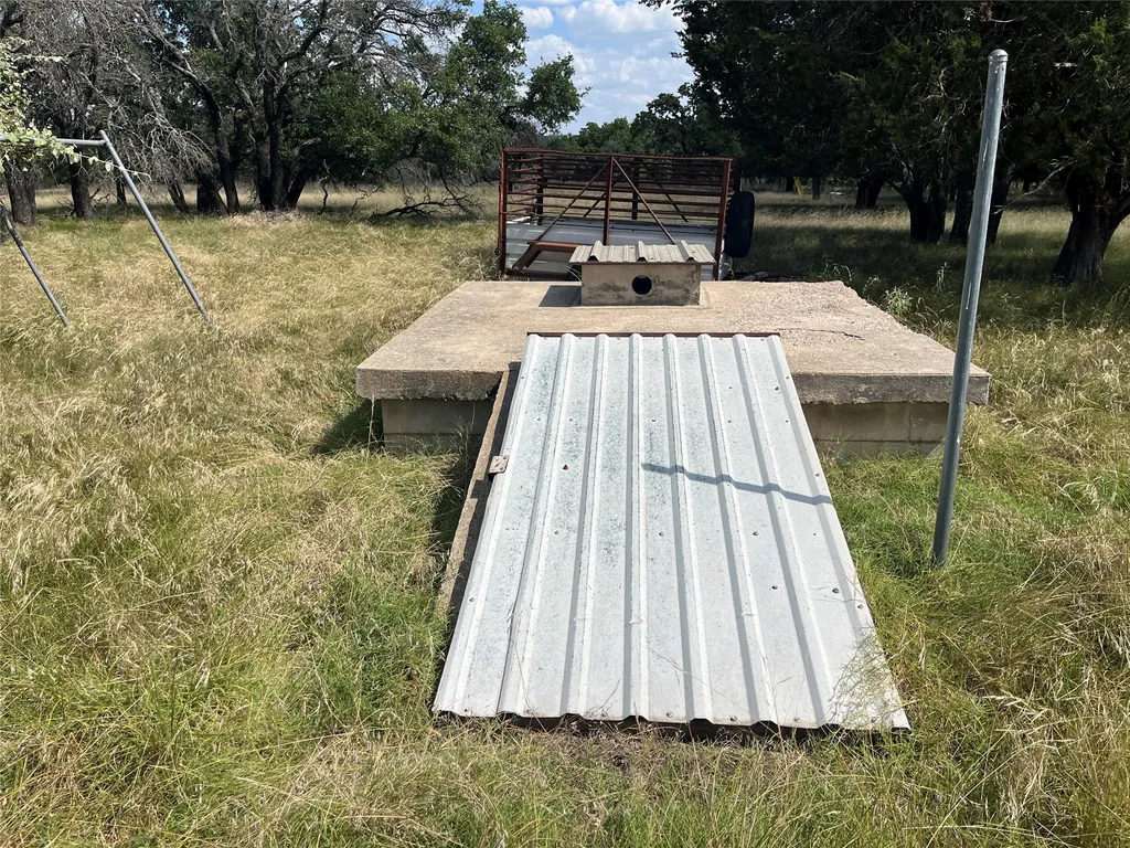 895 County Road 2480 Hico TX 76457