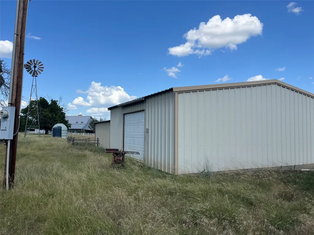 895 County Road 2480 Hico TX 76457