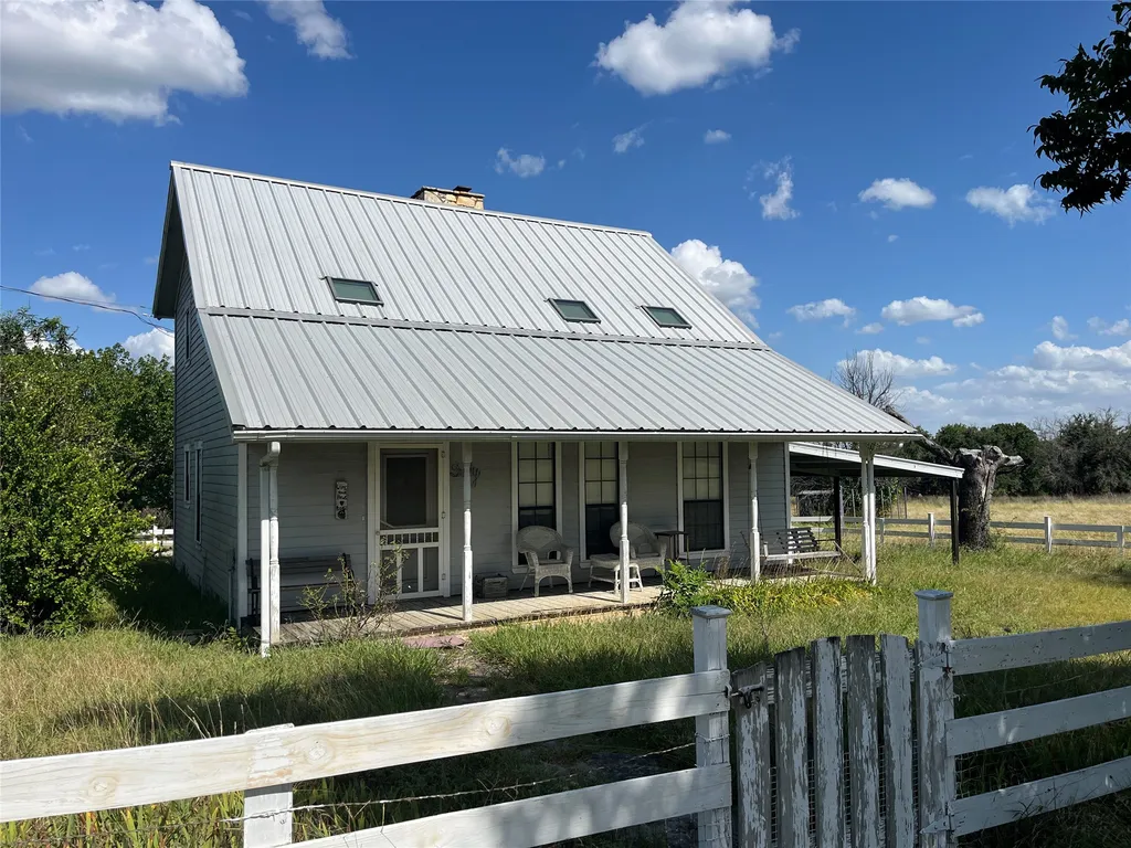 895 County Road 2480 Hico TX 76457