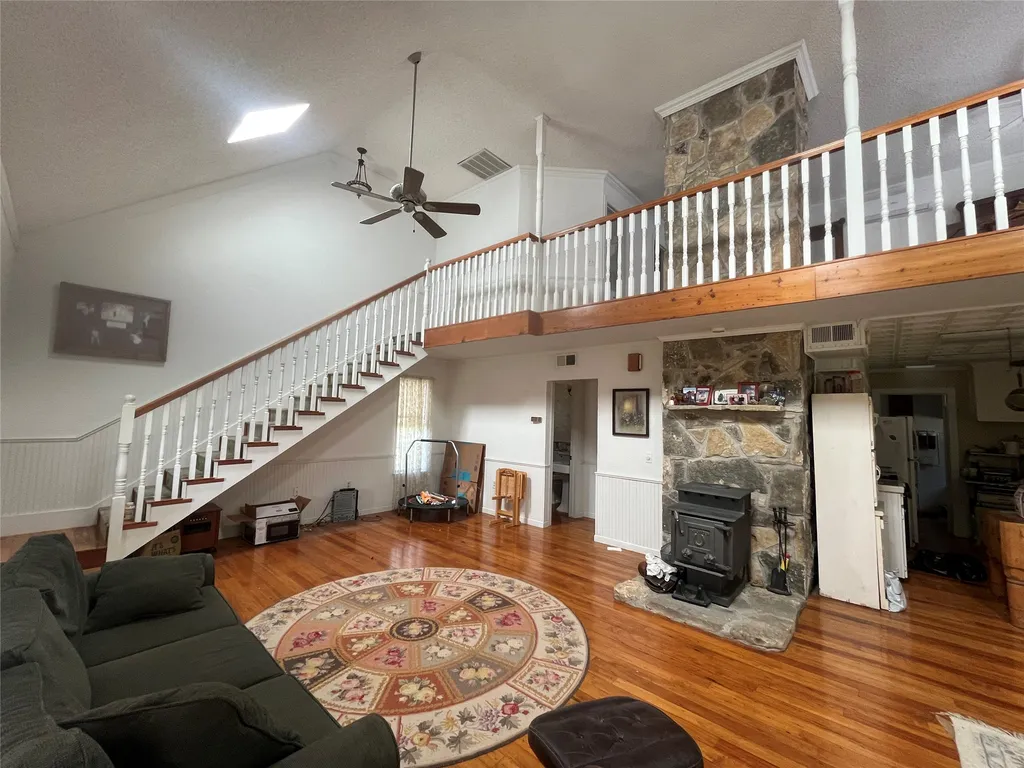 895 County Road 2480 Hico TX 76457