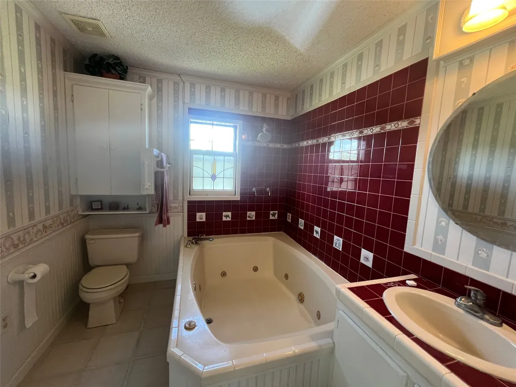 895 County Road 2480 Hico TX 76457