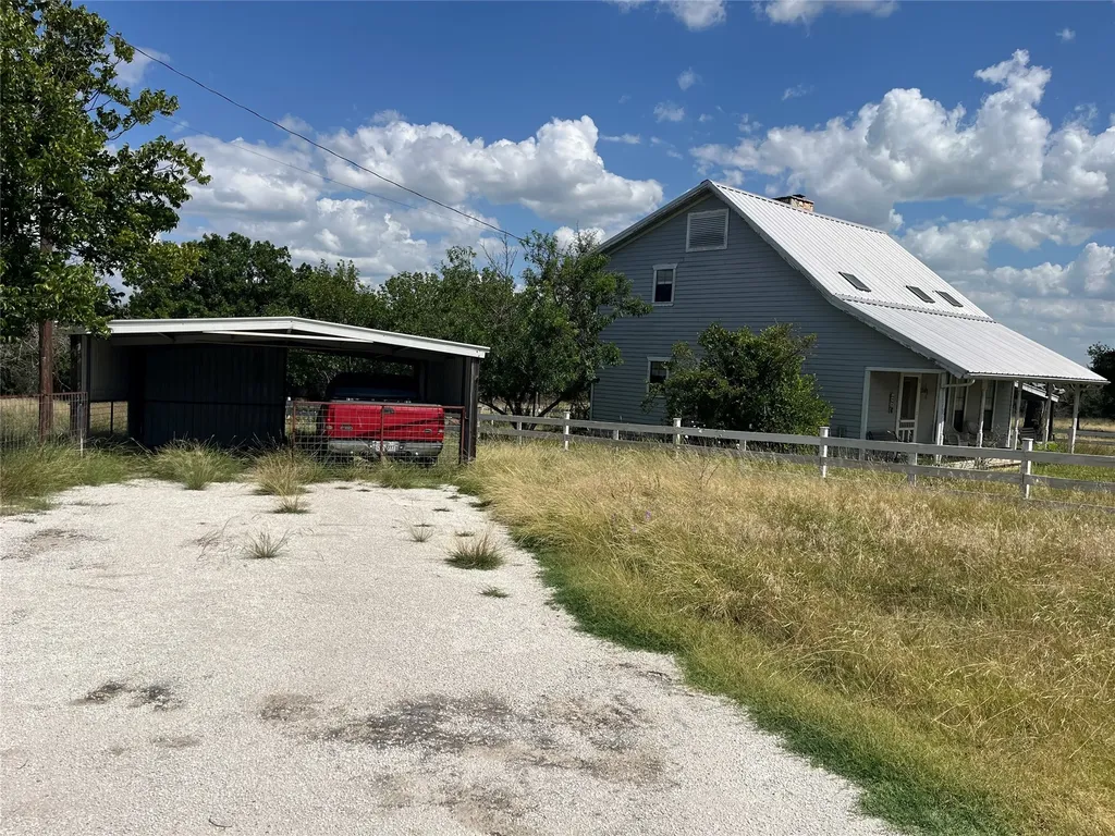 895 County Road 2480 Hico TX 76457
