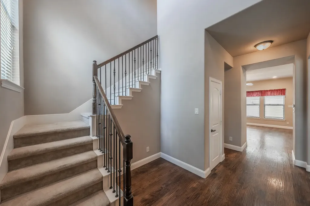 4017 Cascade Sky Drive Arlington TX 76005