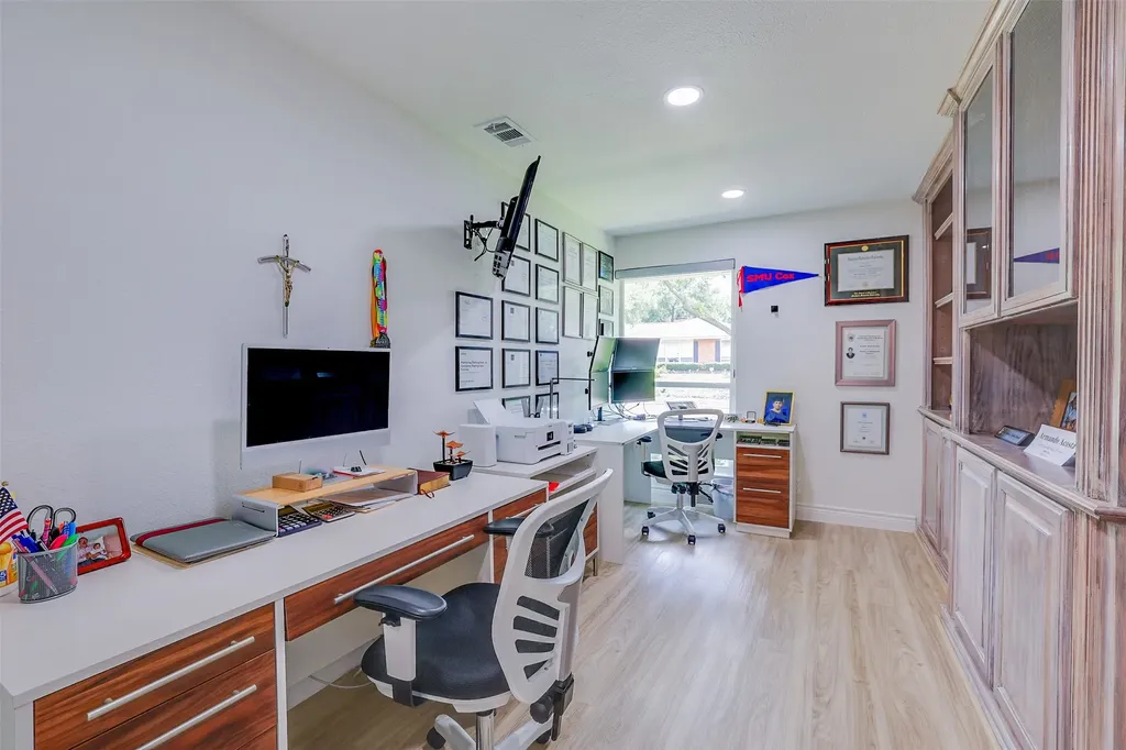 3631 Coral Gables Drive Dallas TX 75229