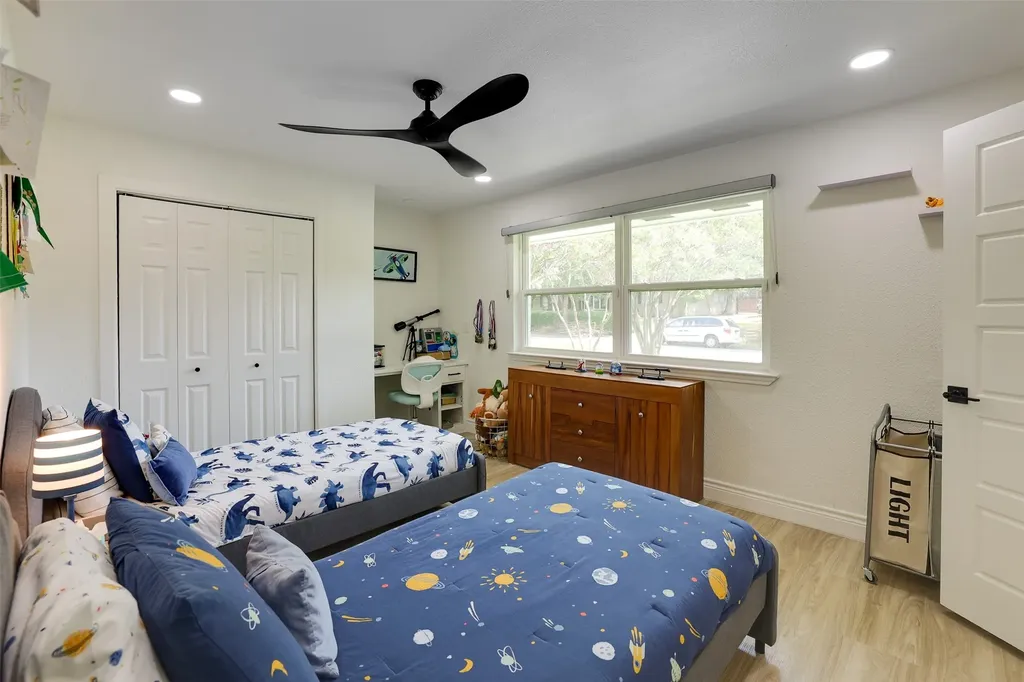 3631 Coral Gables Drive Dallas TX 75229