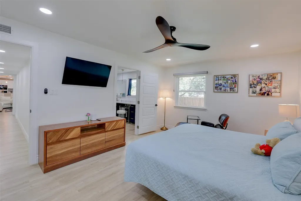 3631 Coral Gables Drive Dallas TX 75229