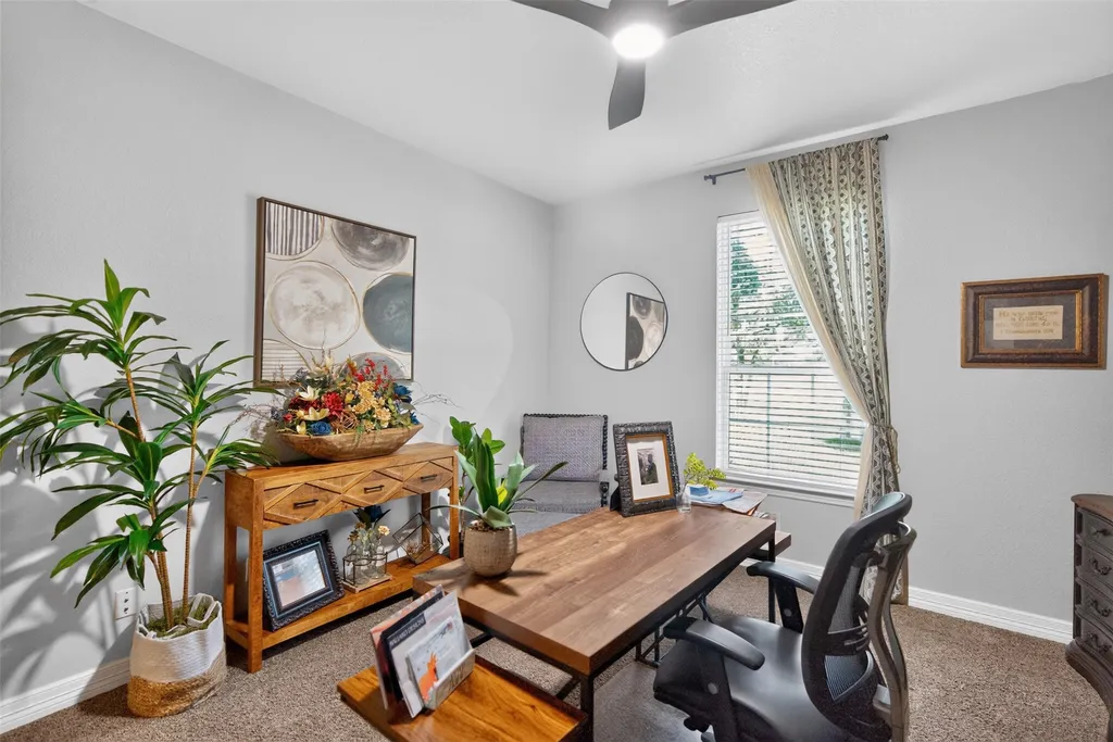 443 County Road 3342 Paradise TX 76073