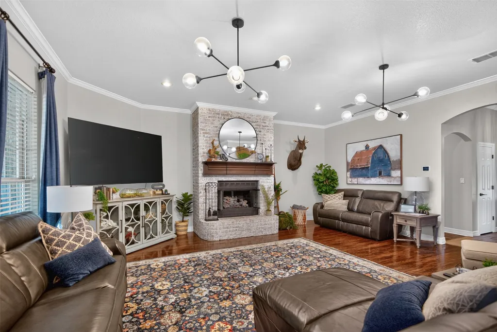 443 County Road 3342 Paradise TX 76073