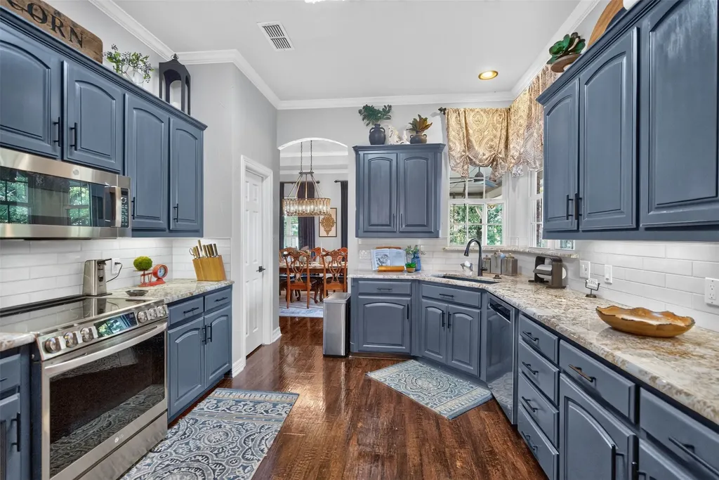 443 County Road 3342 Paradise TX 76073