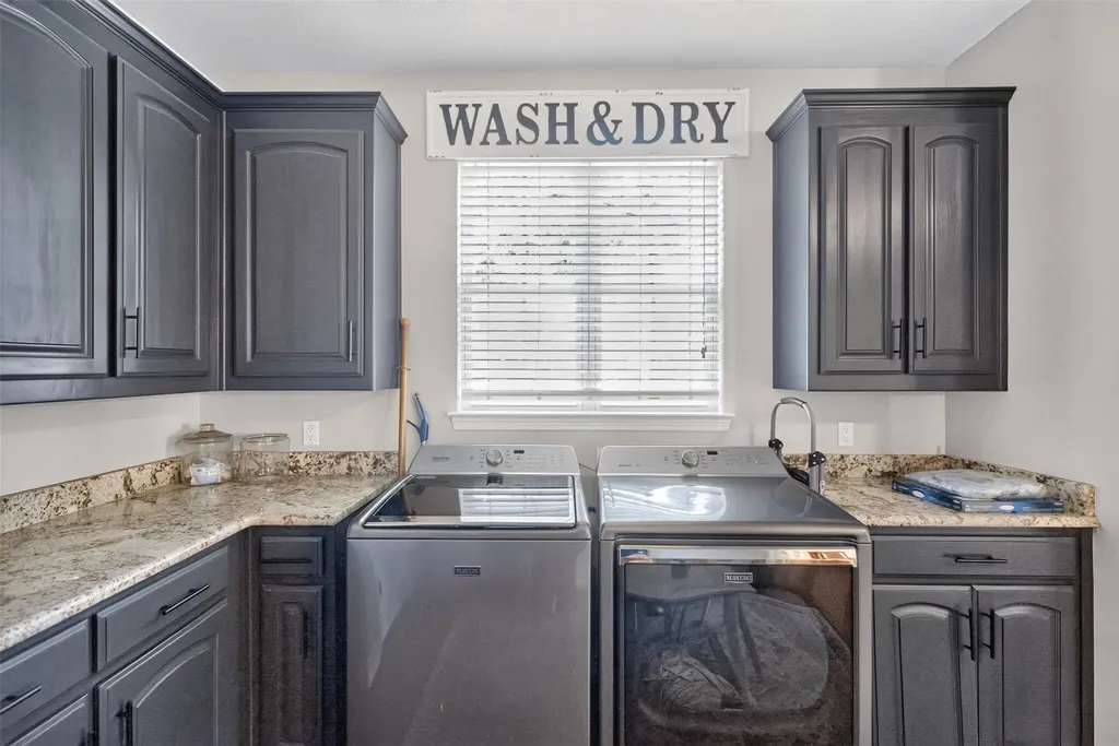 443 County Road 3342 Paradise TX 76073