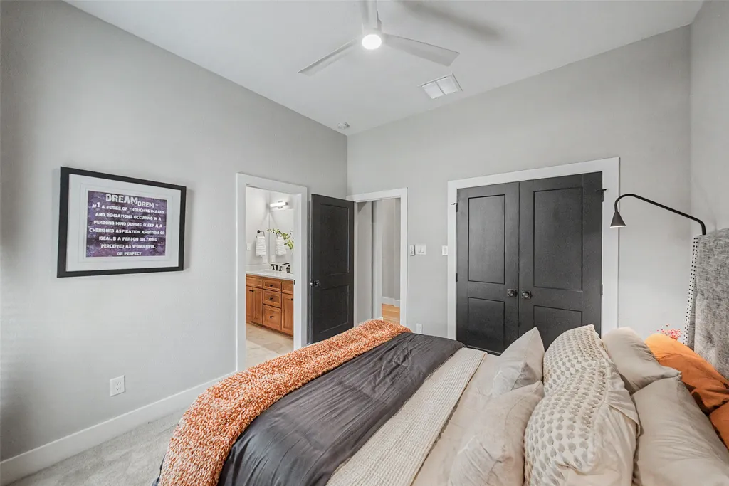 1209 Hilltop Drive Grapevine TX 76051