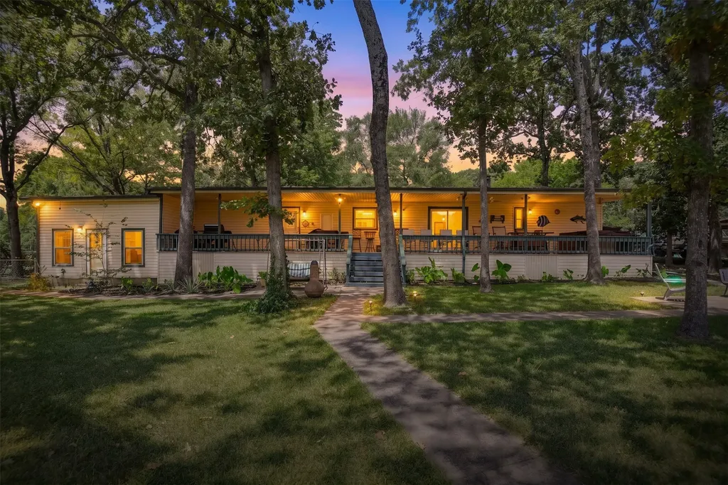 182 Indian Gap Road Mabank TX 75156