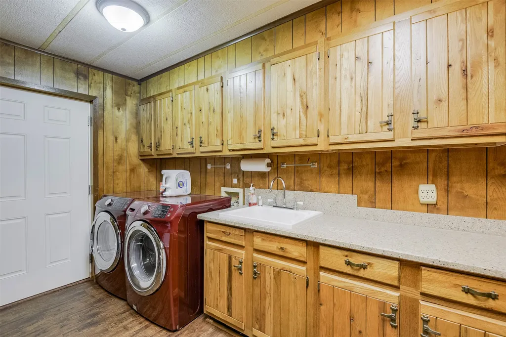 182 Indian Gap Road Mabank TX 75156