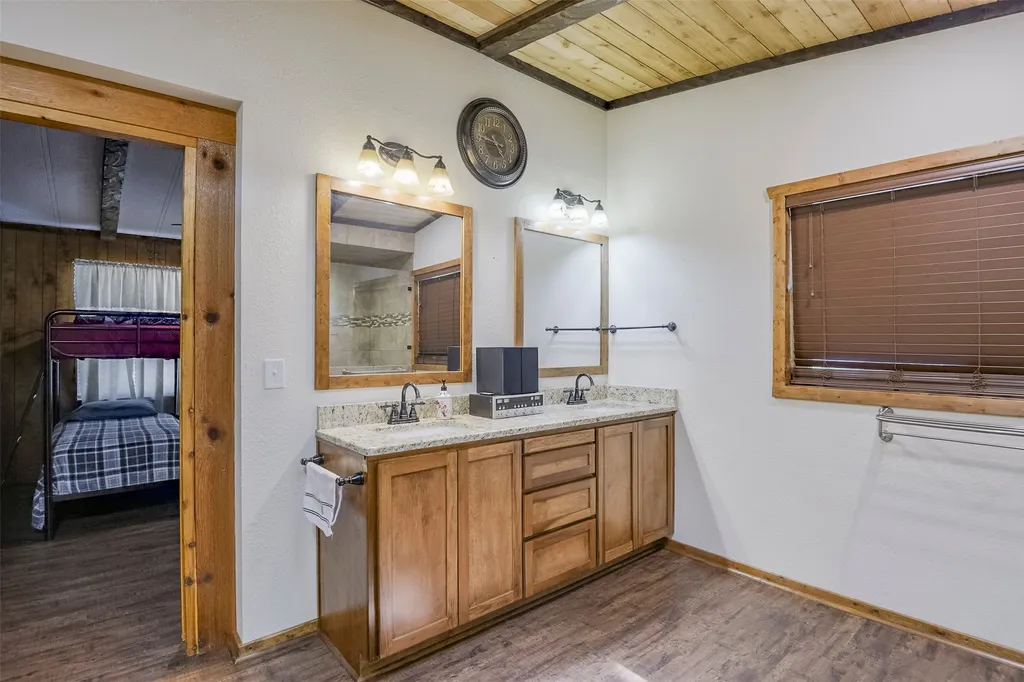 182 Indian Gap Road Mabank TX 75156