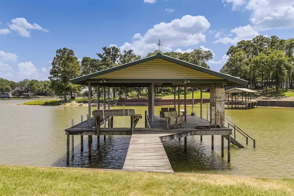 182 Indian Gap Road Mabank TX 75156