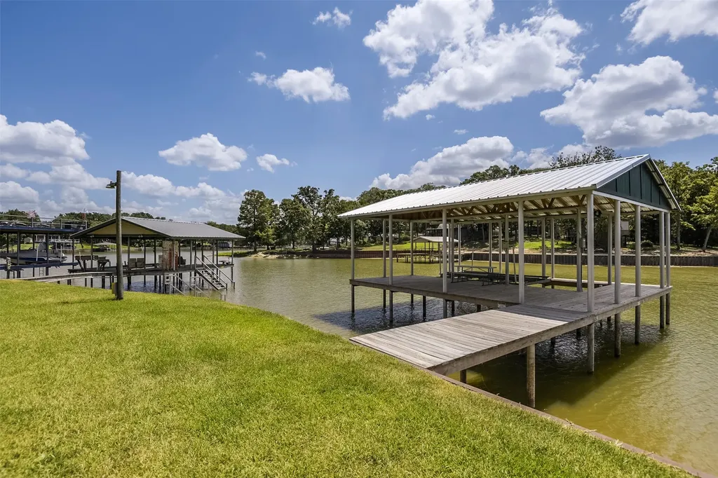 182 Indian Gap Road Mabank TX 75156