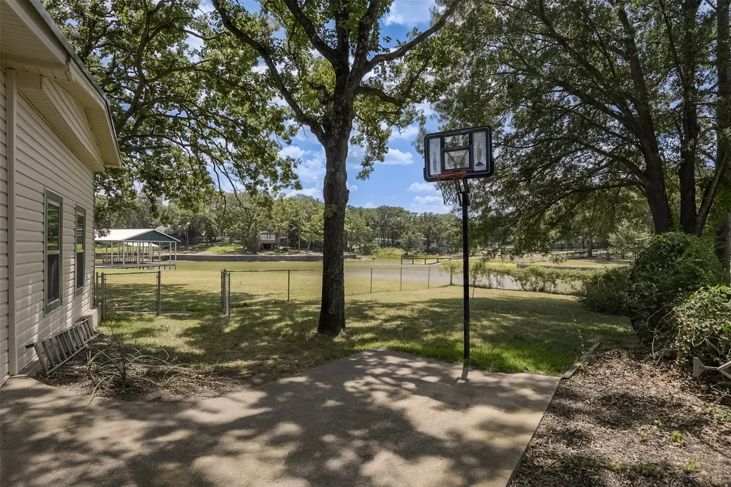 182 Indian Gap Road Mabank TX 75156