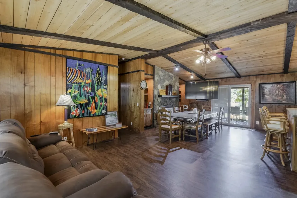 182 Indian Gap Road Mabank TX 75156