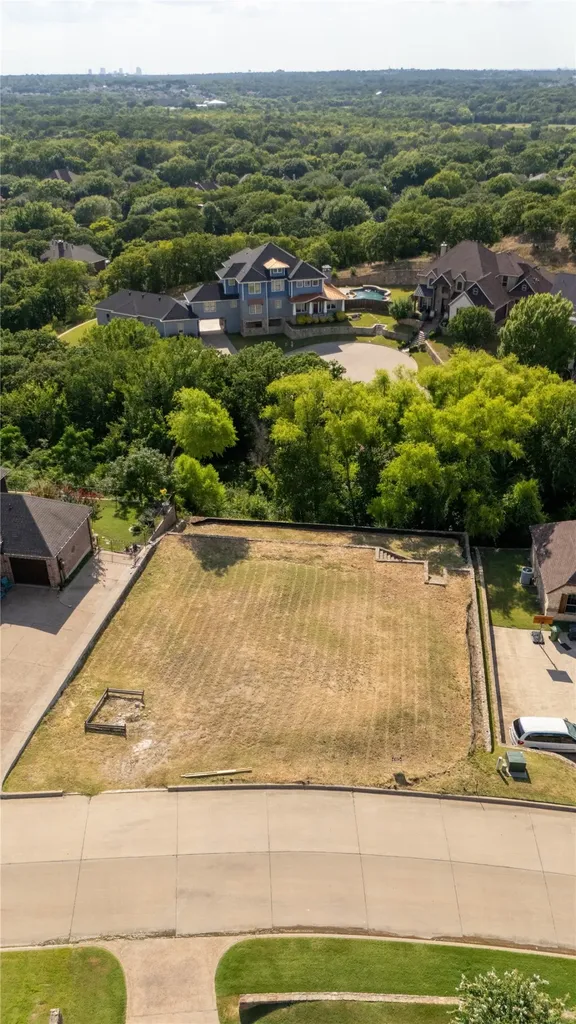 612 Rainbow Creek Court Arlington TX 76012