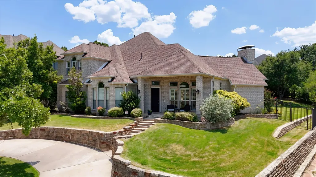 3107 Hillside Drive Highland Village TX 75077