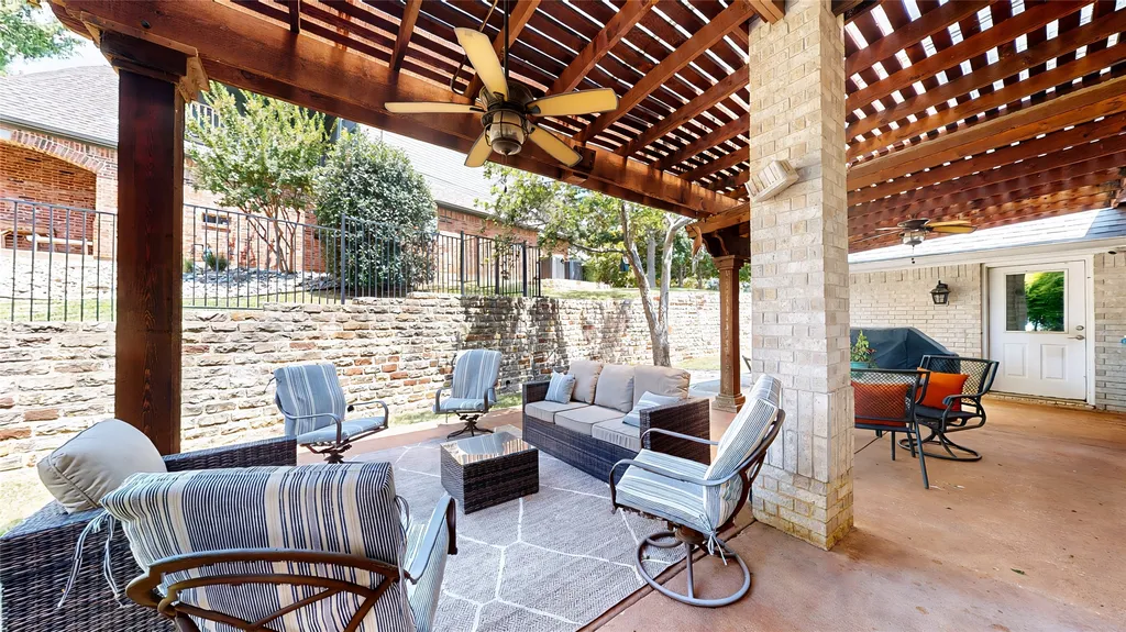 3107 Hillside Drive Highland Village TX 75077