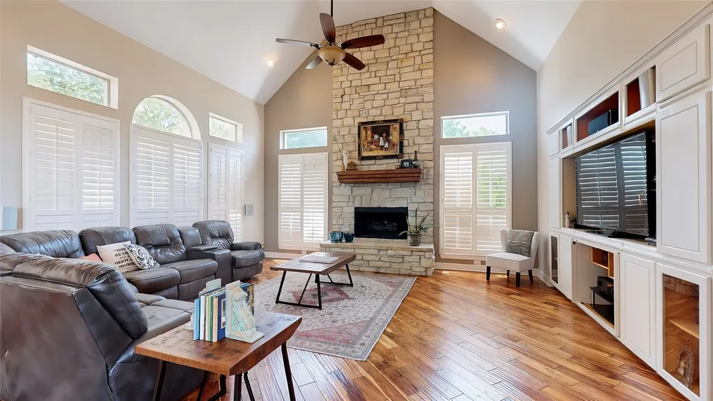 3107 Hillside Drive Highland Village TX 75077